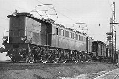 lska Kolej Grska. Elektrowz E95 z pocigiem towarowym w okolicach Wabrzycha