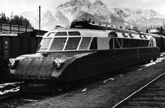 LUXTORPEDA na torach postojowych stacji Zakopane